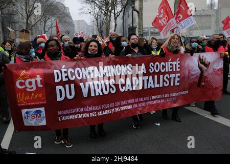 20000 persone hanno marciato tra bastille e bercy a Parigi per questa demo interprofessionale erano presenti 2 candidati per le elezioni presidenziali Foto Stock