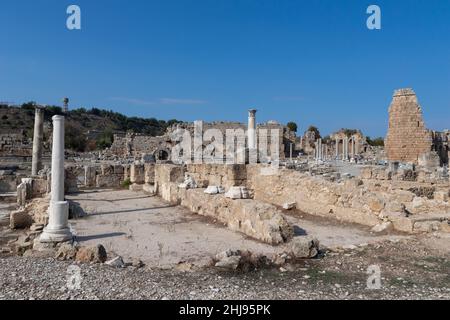 Antica città di Perge vicino ad Antalya, Turchia Foto Stock