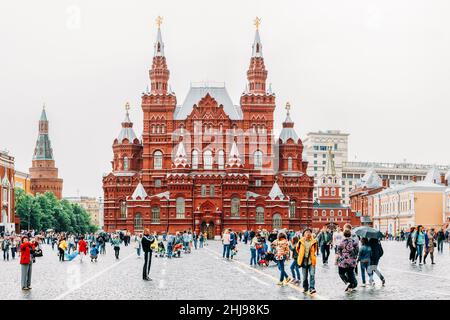 Il museo storico statale della Russia. Situato tra la Piazza Rossa e Manege Square di Mosca,è stata fondata nel 1872. Foto Stock