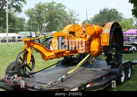 Trattore agricolo Llacrosse Happy. Lacrosse Tractor Company. Visto alla riunione annuale 72th. 15, 16, 17, 18, 2021 luglio. Associ della Miami Valley Steam Threshers Foto Stock