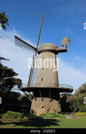 Mulino a vento olandese, Golden Gate Park, San Francisco, California Foto Stock