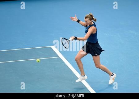 Sydney, Australia, 12 gennaio 2022. Petra Kvitova della Repubblica Ceca gioca una mano durante la Sydney Classic Tennis Match tra Petra Kvitova della Repubblica Ceca e Ons Jabeur della Tunisia. Credit: Steven Markham/Speed Media/Alamy Live News Foto Stock