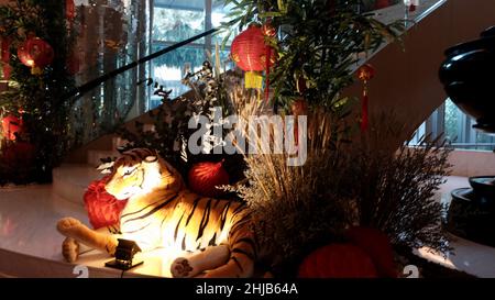 Capodanno cinese Lunar Capodanno 2022 anno della tigre il Bangkok Marriott Hotel Sukhumvit decorazioni della lobby Foto Stock