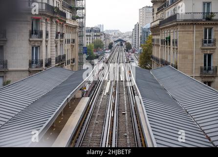Parigi, Francia. 20th Ott 2021. Vista della stazione 'Passy' della metropolitana di Parigi. Credit: Jan Woitas/dpa-Zentralbild/ZB/dpa/Alamy Live News Foto Stock