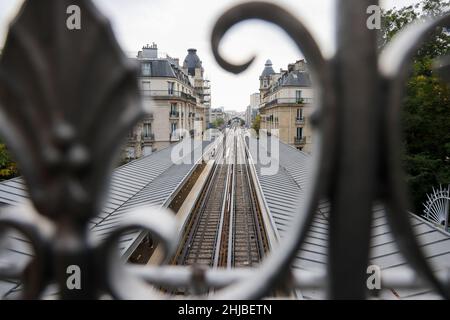 Parigi, Francia. 20th Ott 2021. Vista della stazione 'Passy' della metropolitana di Parigi. Credit: Jan Woitas/dpa-Zentralbild/ZB/dpa/Alamy Live News Foto Stock