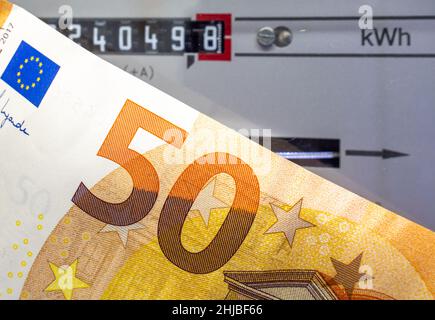Contatore elettrico con immagine dell'icona della bolletta dell'euro Foto Stock