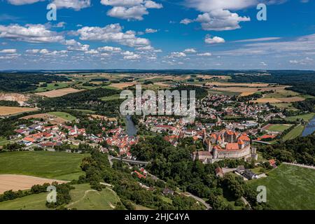 veduta aerea di harburg schwaben nel parco naturale di altmühltal, baviera, germania Foto Stock