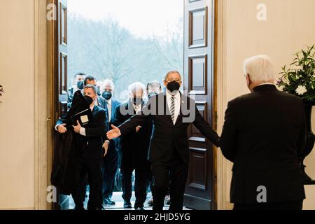 Berlino, Germania. 27th Jan 2022. Memoria ufficiale dell'Olocausto in Germania. (Foto di Ralph Pache/PRESSCOV/Sipa USA) Credit: Sipa USA/Alamy Live News Foto Stock