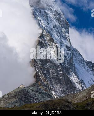 ZERMATT, SVIZZERA - il Cervino, una montagna alta 4.470 metri (14.692 piedi), nelle Alpi Pennine, cantone del Vallese. Foto Stock