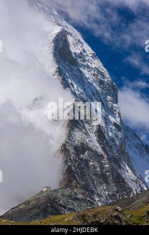 ZERMATT, SVIZZERA - il Cervino, una montagna alta 4.470 metri (14.692 piedi), nelle Alpi Pennine, cantone del Vallese. Foto Stock