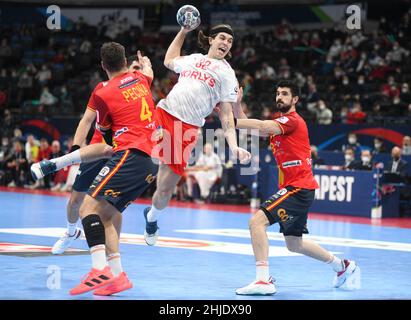 EHF Euro 2022. Semifinali: Jacob Holm (Danimarca) contro la Spagna Foto Stock