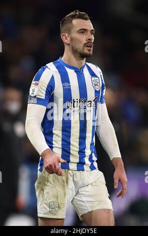 Huddersfield, Inghilterra, 28th gennaio 2022. Harry Toffolo di Huddersfield Town durante la partita del campionato Sky Bet al John Smith's Stadium di Huddersfield. Il credito dell'immagine dovrebbe leggere: Darren Staples / Sportimage Credit: Sportimage/Alamy Live News Foto Stock