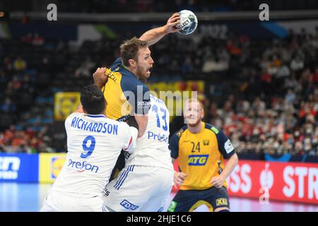 EHF Euro 2022. Semifinale: Albin Lagergren (Svezia) contro la Francia Foto Stock