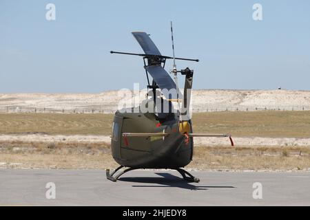 ESKISEHIR, TURCHIA - 12 SETTEMBRE 2021: M.S.O Air and Space Museum Bell UH-1H Iroquois 205 esposizione in Sivrihisar SHG Airshow Foto Stock