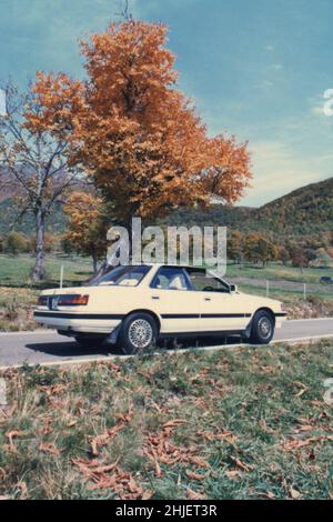 Toyota Car Vista. Copia digitalizzata della foto di archivio Foto Stock