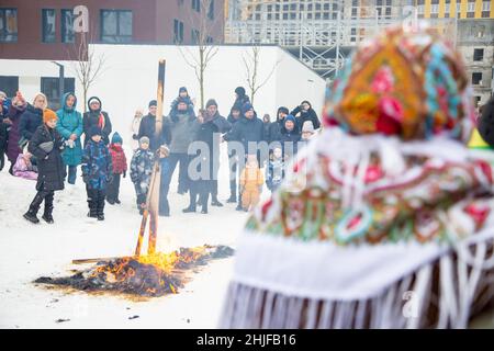 Mosca, Russia- 14 marzo 2021: festa di maslenitsa festa all'aperto Foto Stock