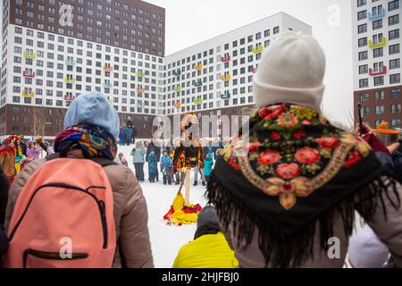 Mosca, Russia- 14 marzo 2021: festa di maslenitsa festa all'aperto Foto Stock