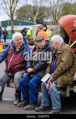 Shepton Mallet, Regno Unito. 29th Jan 2021. Il Somerset Vintage & Classic Tractor Show torna dopo una pausa pandemica di 2 anni. Circa 200 trattori sono in mostra dal più antico al più moderno, lo spettacolo attrae agricoltori e ragazzi di tutte le età. Lo spettacolo si svolge sul campo da esposizione Bath and West vicino a Shepton Mallet e dura 2 giorni. Credit: JMF News/Alamy Live News Foto Stock