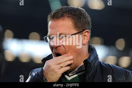 Hannover, Germania. 28th Ott, 2012. Primo Fuvuball, Football, 28.10.2012 1st Bundesliga, stagione 2012/2013, Hanover 96 - VFL, Borussia mV?nchengladbach, Borussia Monchengladbach, Gladbach 2: 3 Max Eberl, direttore sportivo Gladbach, ritratto, gesto credito: dpa/Alamy Live News Foto Stock