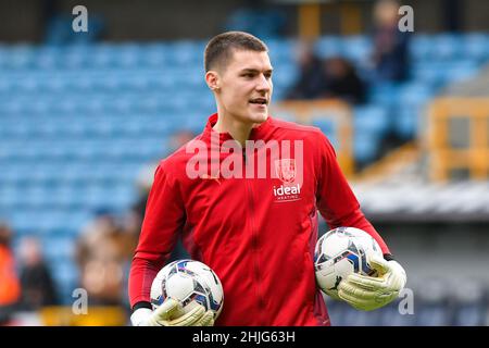 LONDRA, REGNO UNITO. GEN 29th Ted Cann di West Bromwich si scalda prima della partita Sky Bet Championship tra Millwall e West Bromwich Albion al Den, Londra sabato 29th gennaio 2022. (Credit: Ivan Yordanov | MI News) Credit: MI News & Sport /Alamy Live News Foto Stock