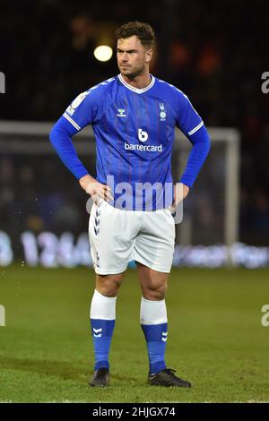 OLDHAM, REGNO UNITO. JAN 29th Oldham Athletic's Harrison McGahey durante la partita della Sky Bet League 2 tra Oldham Athletic e Rochdale al Boundary Park di Oldham sabato 29th gennaio 2022. (Credit: Eddie Garvey | MI News) Credit: MI News & Sport /Alamy Live News Foto Stock