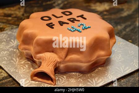 Torta di compleanno Old Fart per un uomo Foto Stock