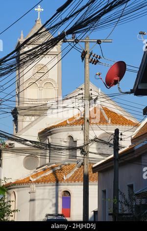 Chiesa dell'Immacolata Concezione (Wat Khamen) a Samsen Soi 11, Bangkok, Thailandia, la zona un vecchio insediamento di immigrati cambogiani e vietnamiti Foto Stock