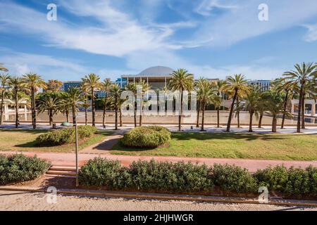 Paesaggio urbano casuale di Valencia in una giornata di sole Foto Stock