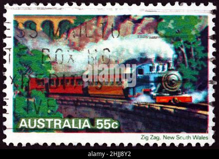 AUSTRALIA - CIRCA 1979: Un timbro stampato in Australia mostra Zig ZAG, locomotiva australiana a vapore, circa 1979 Foto Stock