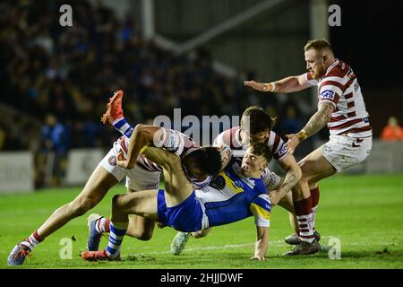 Warrington, Inghilterra - 29 gennaio 2022 - Matty Ashton di Warrington Wolves affrontò durante la Rugby League Betfred Super League friendly Warrington Wolves vs Warriors Wigan all'Halliwell Jones Stadium di Warrington, Regno Unito Dean Williams Foto Stock