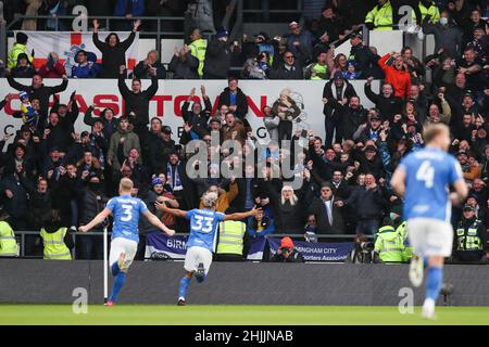 Derby, Regno Unito. 30th Jan 2022. Lyle Taylor di Birmingham City festeggia il suo primo gol durante la partita del campionato Sky Bet al Pride Park Stadium di Derby. Il credito dovrebbe essere: Isaac Parkin/Sportimage Credit: Sportimage/Alamy Live News Foto Stock