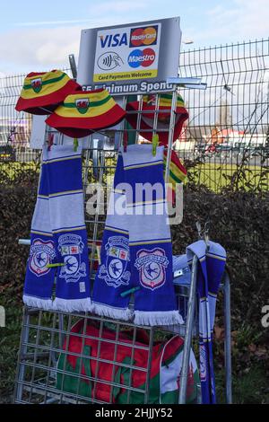 Cardiff, Regno Unito. 30th Jan 2022. Vista generale del Cardiff City Stadium, sede della città di Cardiff. Il venditore di strada stalla i ritorni a seguito delle restrizioni COVID che sono state revocate in Galles a Cardiff, Regno Unito il 1/30/2022. (Foto di Mike Jones/News Images/Sipa USA) Credit: Sipa USA/Alamy Live News Foto Stock