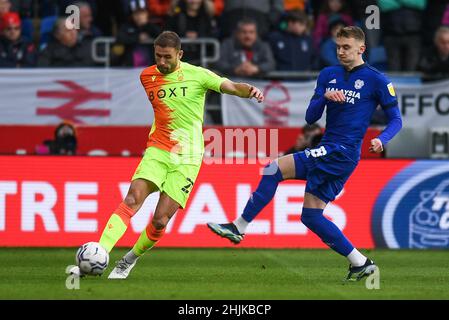 Cardiff, Regno Unito. 30th Jan 2022. Steve Cook #27 di Nottingham Forest in azione durante la partita a Cardiff, Regno Unito, il 1/30/2022. (Foto di Mike Jones/News Images/Sipa USA) Credit: Sipa USA/Alamy Live News Foto Stock