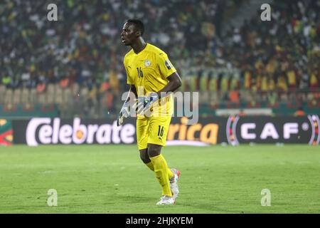 Camerun, Yaounde, gennaio 30 2022 - portiere Edouard Mendy del Senegal durante la Coppa delle nazioni africane - Play offs - Quarter-finals match tra Senegal e Guinea Equatoriale a Stade Ahmadou Ahidjo, Yaounde, Camerun, 30/01/2022. Photo SF Credit: Sebo47/Alamy Live News Foto Stock