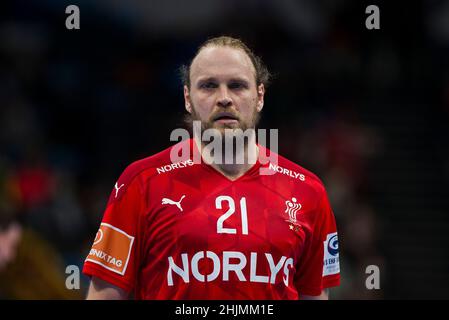 Budapest, Ungheria, 30th gennaio 2022. Henrik Mollgaard Jensen di Danimarca durante il Men's EHF EURO 2022, 3rd Place Match tra Francia e Danimarca a Budapest, Ungheria. Gennaio 30, 2022. Credit: Nikola Krstic/Alamy Foto Stock