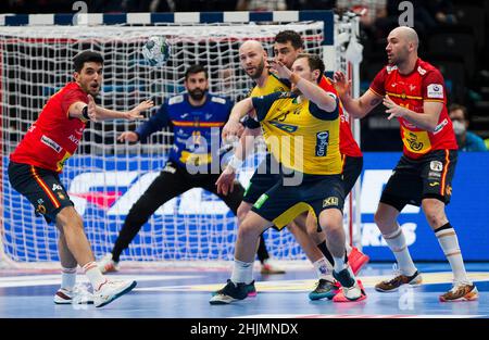 Budapest, Ungheria, 30th gennaio 2022. Albin Lagergren di Svezia in azione durante il Men's EHF EURO 2022, Final Match tra Svezia e Spagna a Budapest, Ungheria. Gennaio 30, 2022. Credit: Nikola Krstic/Alamy Foto Stock