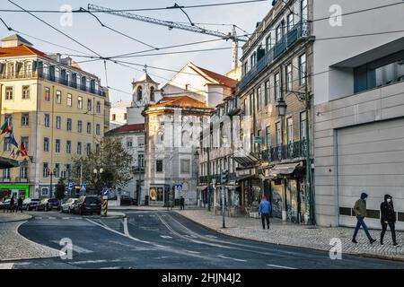 Bairro Alto Lisboa quartiere a piedi tram di strada ferrovia, Lisbona, Portogallo Foto Stock