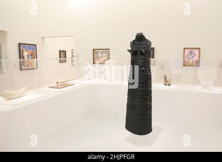 YVES SAINT LAURENT AL CENTRO POMPIDOU, PARIGI Foto Stock