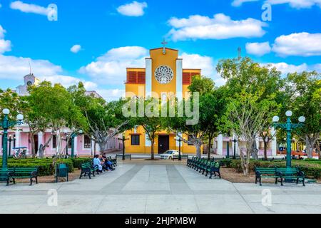 Cattedrale di San Eugenio de la Palma. Facciata esterna dell'edificio della Chiesa, Ciego de Avial, Cuba Foto Stock