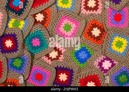 Coline colorate a crochet di lana in una vista ravvicinata Foto Stock