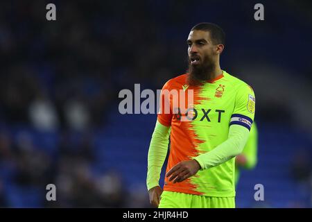 Cardiff, Regno Unito. 30th Jan 2022. Lewis Graban della foresta di Nottingham osserva sopra. EFL Skybet Championship Match, Cardiff City contro Nottingham Forest al Cardiff City Stadium di Cardiff, Galles, domenica 30th gennaio 2022. Questa immagine può essere utilizzata solo a scopo editoriale. Solo per uso editoriale, licenza richiesta per uso commerciale. Nessun uso in scommesse, giochi o un singolo club/campionato/player pubblicazioni. pic di Andrew Orchard/Andrew Orchard sport fotografia/Alamy Live news credito: Andrew Orchard sport fotografia/Alamy Live News Foto Stock