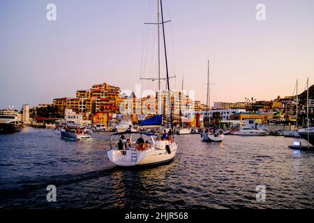 Barche nel porto di Cabo San Lucas, Messico Foto Stock