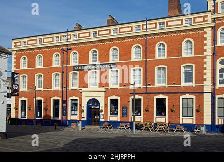 Lo Yarborough Hotel, un pub Wetherspoon a Grimsby, Lincolnshire, Inghilterra Regno Unito Foto Stock