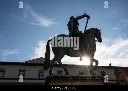 Firenze, Italia. Gennaio 2022. Il Monumento equestre al Granduca Ferdinando i de' Medici nel centro storico della città Foto Stock