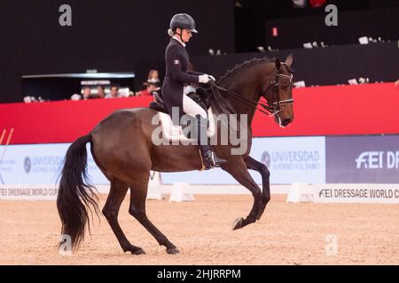 Anne Sophie Serre (fra) & Actuelle de massa (LUS) durante la Coppa del mondo Longines FEI 2019 il 30 2019 novembre a Madrid Horse Week, Spagna Foto Stock