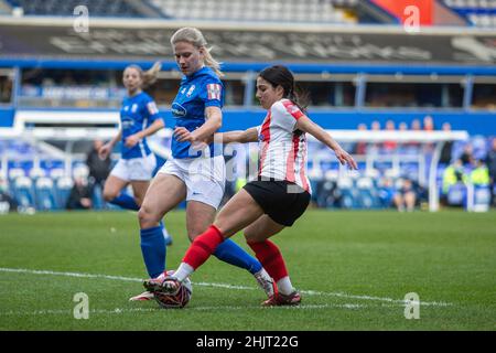 Birmingham, Regno Unito. 30th Jan 2022. Maria Farrugia (10 Sunderland) in azione nella partita di fa Cup tra Birmingham City e Sunderland a St. Andrews. Gareth Evans/SPP Credit: SPP Sport Press Photo. /Alamy Live News Foto Stock