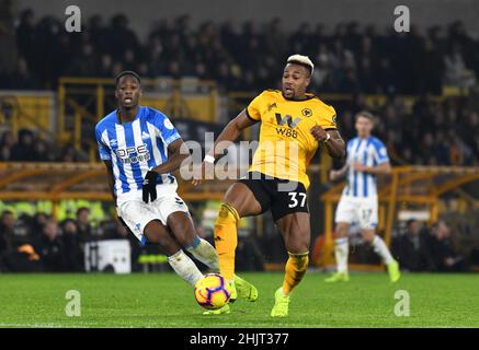 Wolves calciatore Adama Traore Wolverhampton Wanderers / Huddersfield al Moineux Stadium 25/11/2018 - English Premier League Foto Stock