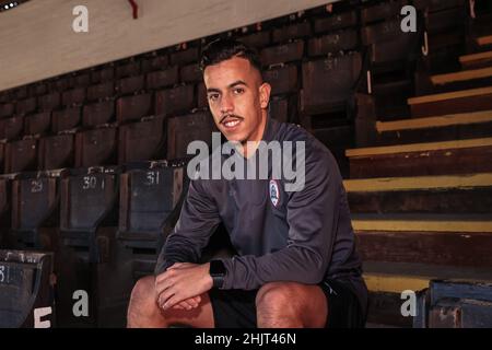 Barnsley, Regno Unito. 31st Jan 2022. Barnsley firma Amine Bassi in prestito fino alla fine della stagione dal FC Metz di Barnsley, Regno Unito il 1/31/2022. (Foto di Mark Cosgrove/News Images/Sipa USA) Credit: Sipa USA/Alamy Live News Foto Stock