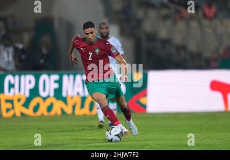 Yaoundé, Camerun, 14 gennaio 2022: Achraf Hakimi del Marocco durante il Marocco contro Comore - Africa Cup of Nations allo stadio Ahmadou Ahidjo. Prezzo Kim/CSM. Foto Stock