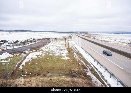 Drossenhausen, Germania. 19th Jan 2022. Vista delle aree adiacenti al A73 (guardando in direzione di Coburg) dove si intende costruire la zona di riposo Drossenhausen. (A dpa Nuova area di servizio della superstrada pianificata vicino a Coburg - critica della posizione) credito: Nicolas Armer/dpa/Alamy Live News Foto Stock